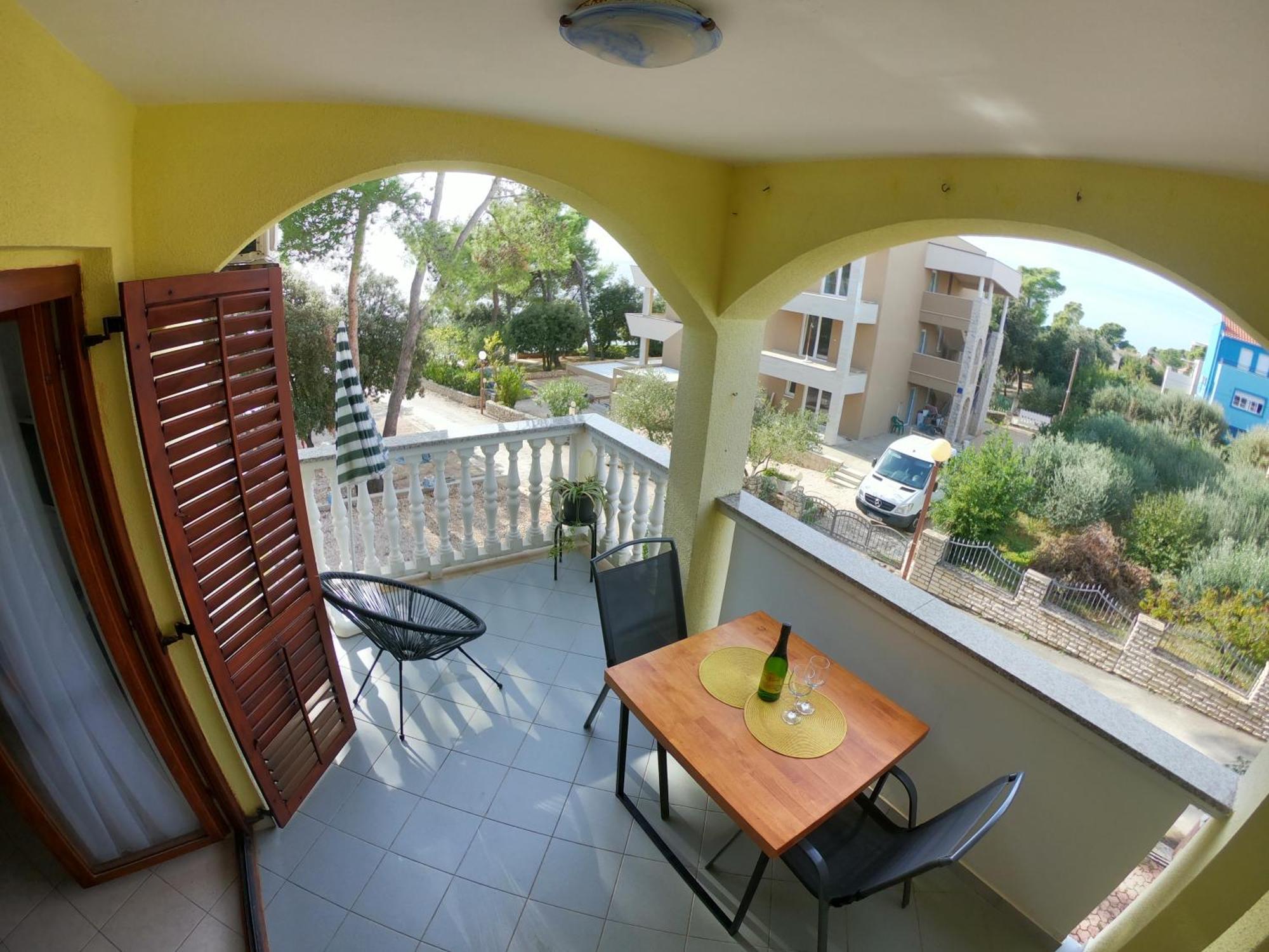 Apartments Stanko Petrčane Exterior foto